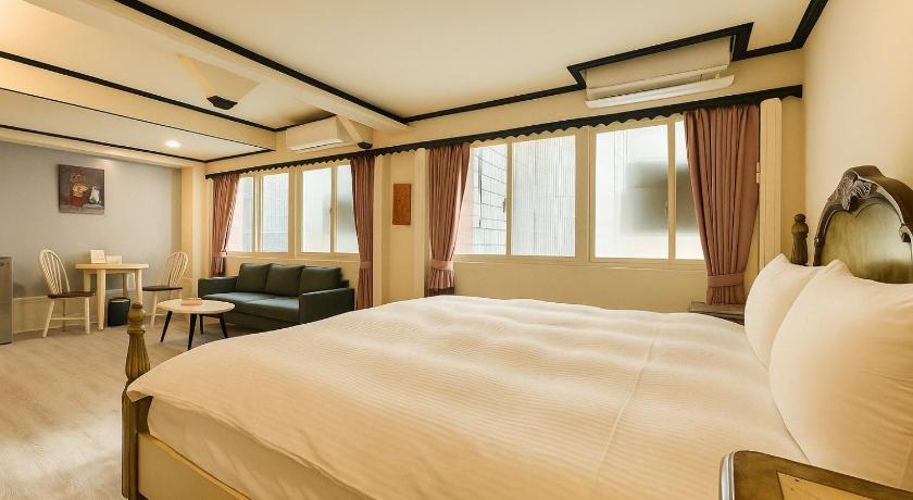 Hotel Elizabeth - image 12