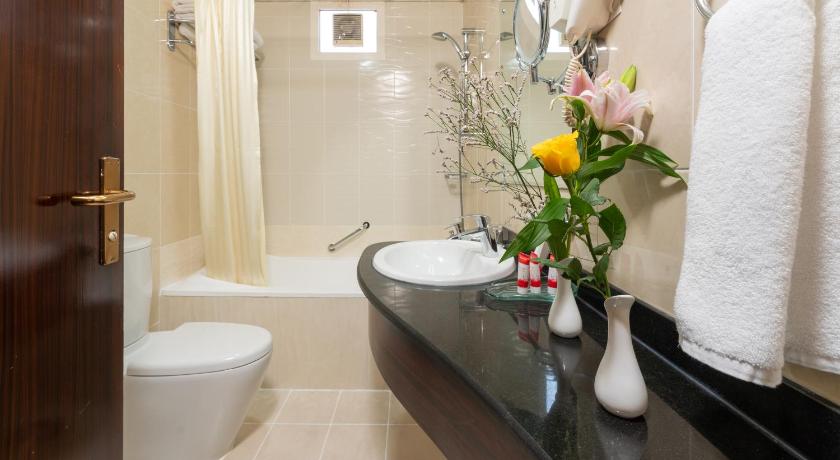 Image of One Bedroom Deluxe Suite 8