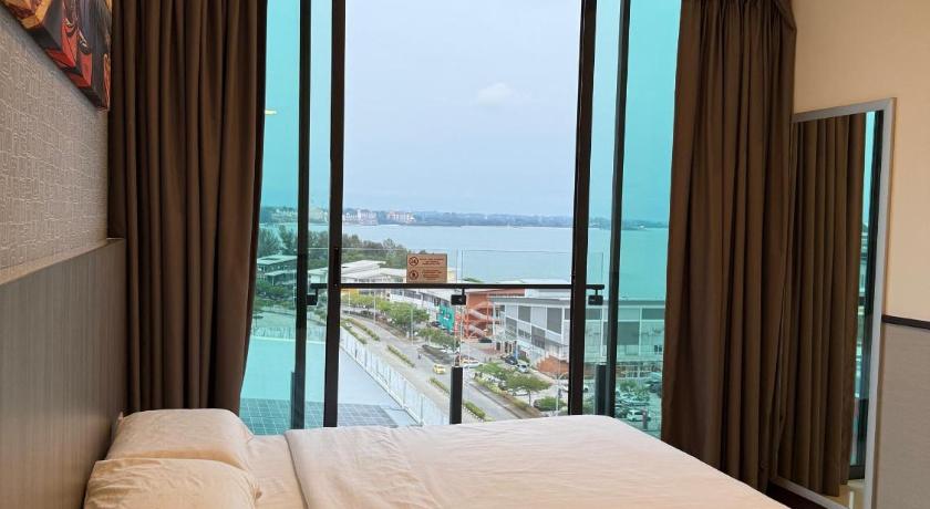 Image of Family Room with Sea View 0