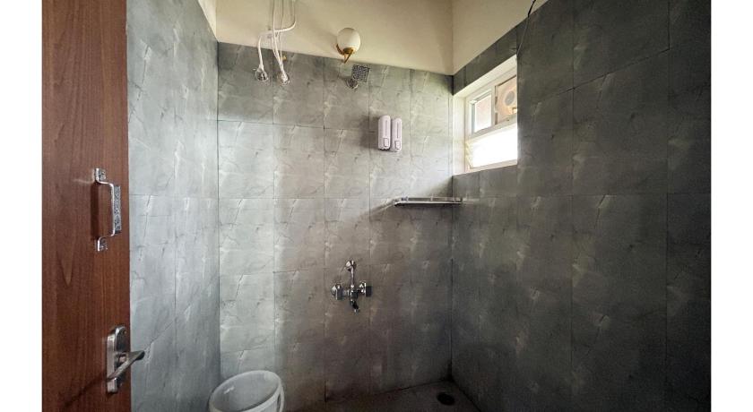 Image of Deluxe Room 9