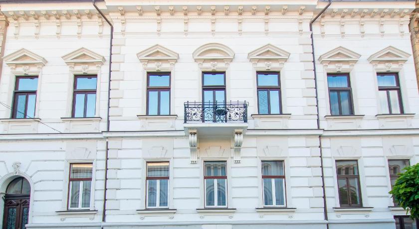 H&H Luxury Apartments