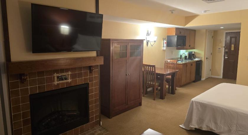 버넌 타운십 (NJ) The Appalachian Hotel at Mountain Creek Resort - Pool, Hot Tub & Sauna 4성급 숙소 수영장