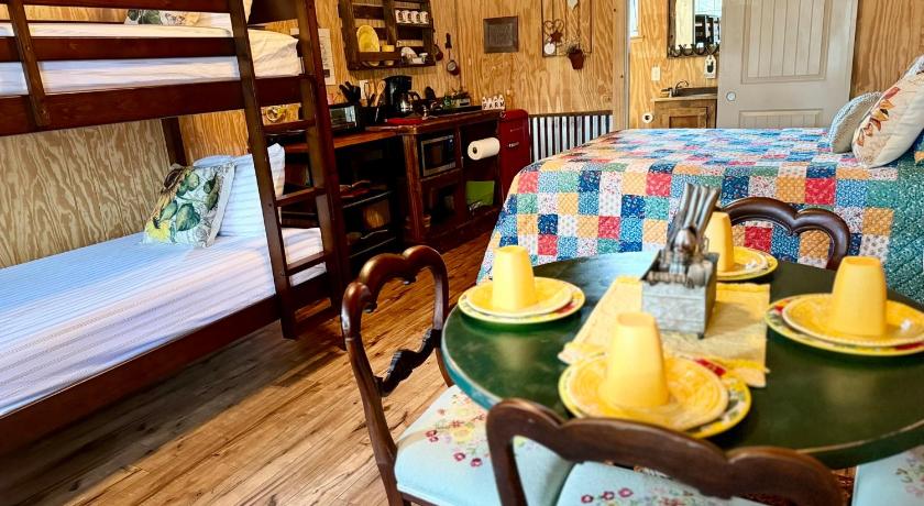 마운틴 홈 (TX) Cowboys and Angels RV Park, Cabins, and Events 5성급 숙소 스위트룸