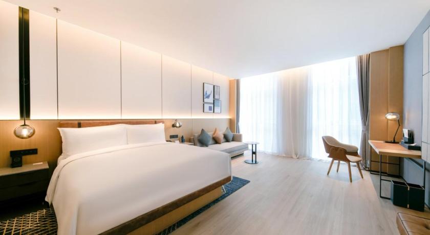Four Points by Sheraton Qingdao Chengyang East - image 2