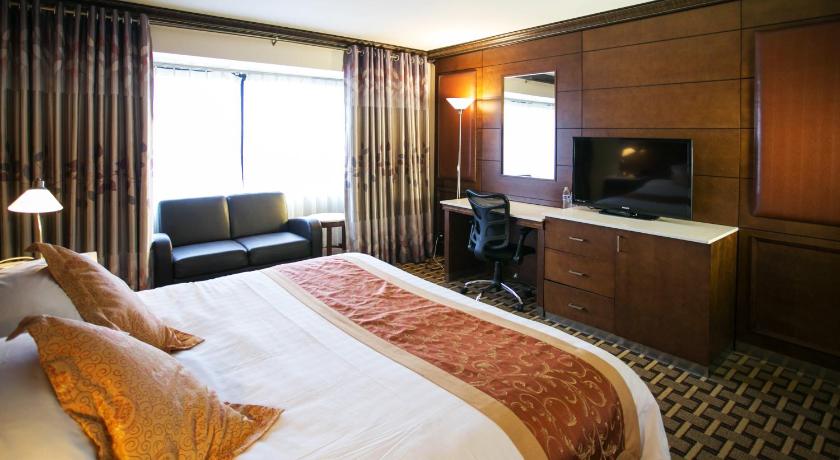 Image of Luxury King 4