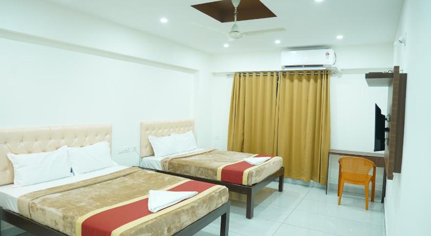 Deluxe Family Room