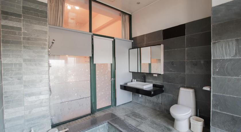 Image of Luxury Quadruple Room 2
