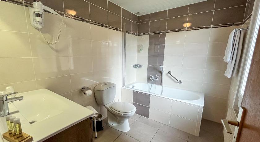 Image of Twin Room with Garden View 2