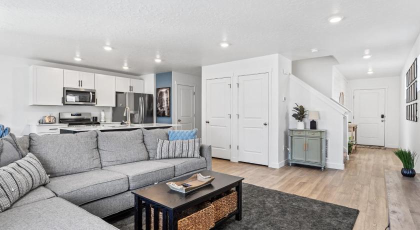 리하이 (UT) Modern 3BR Townhome in Lehi UT 4성급 숙소 객실