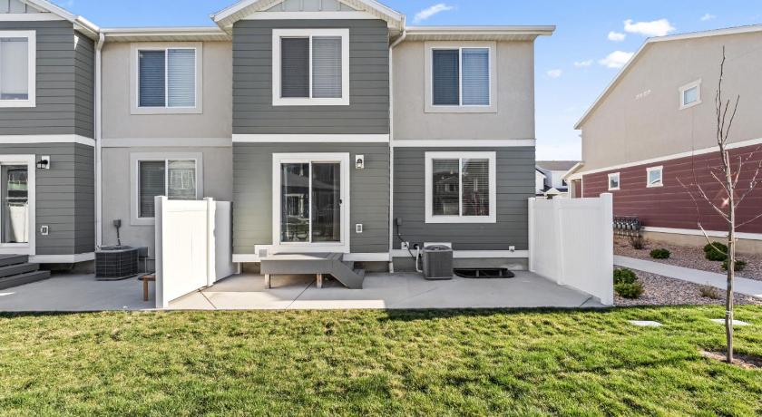 리하이 (UT) Modern 3BR Townhome in Lehi UT 4성급 숙소 수영장