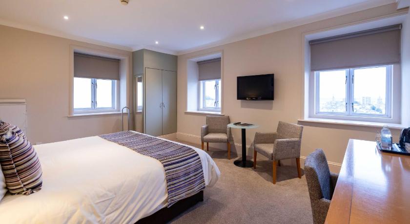 Zdjęcie: Pokój Dwuosobowy typu Superior z 1 lub 2 łóżkami (Superior Double or Twin Room) 1