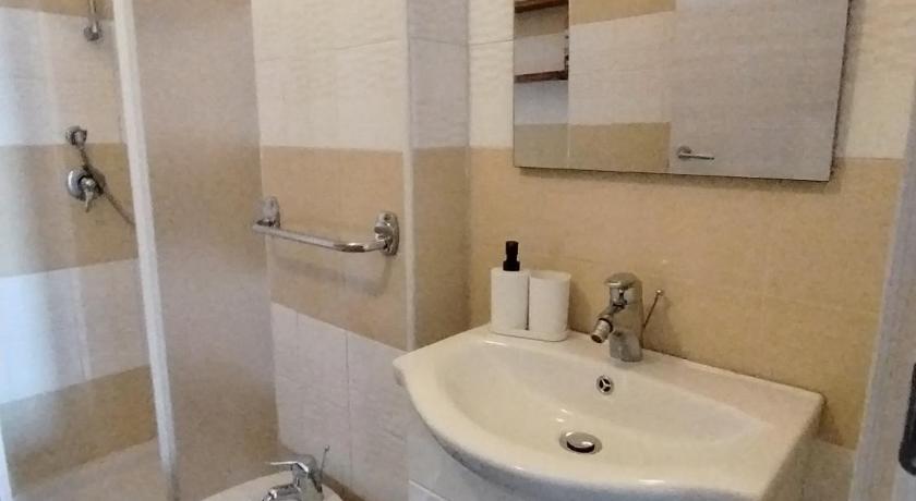 トレスヌラゲス Delfini Apartment 4つ星 ゲストハウス 眺望