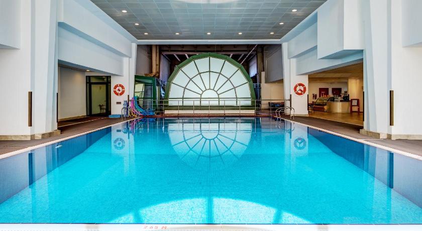 Golden Tulip Hotel Apartments - main image