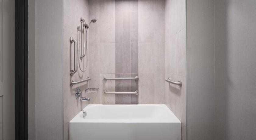 Accessibility - Suite King Bed, Bathtub, Nonsmoking fotója 6