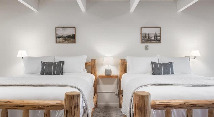 포터빌 (CA) Mountain Nook CN Lodge #4 3성급 숙소 객실
