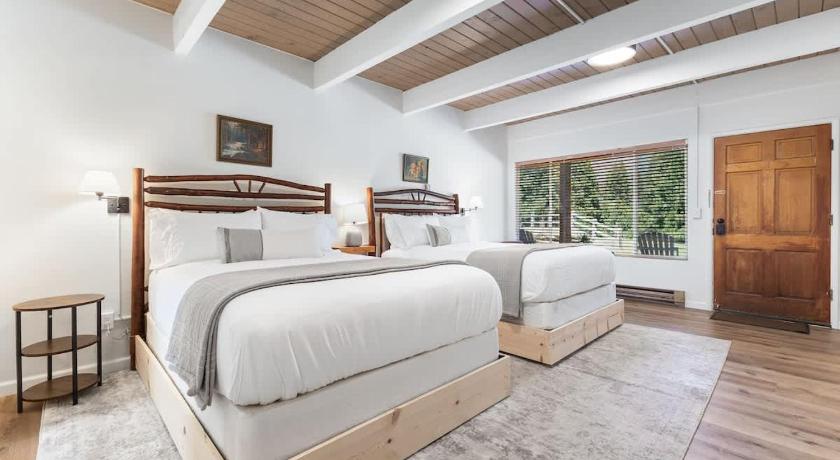 포터빌 (CA) Camp Nelson Lodge Room 2 3성급 숙소 객실
