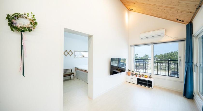 Uljin Uljin Jeongdam-eun House Ocean View Pension 2-Star Guesthouse exterior