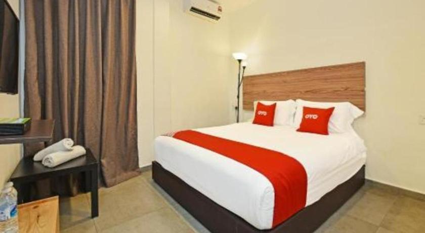 Changlun The Bed Hotel 3-Star Hotel pool