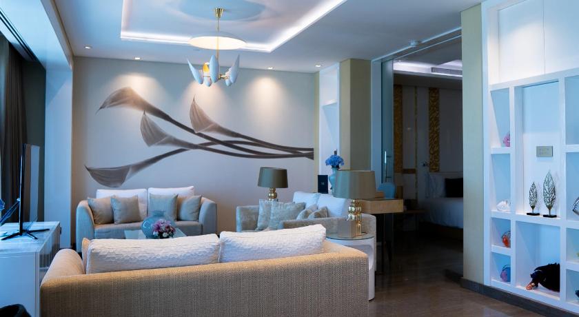 Image of DANA SUITE 3