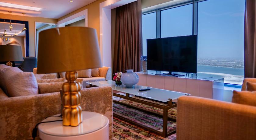 Image of DANA SUITE 1