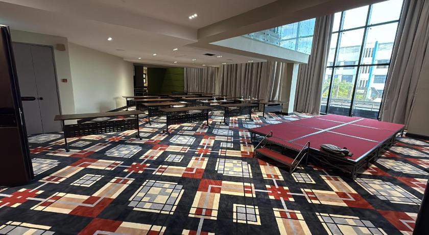 Ipoh 1969 DKelly Hotel 5-Star Hotel pool