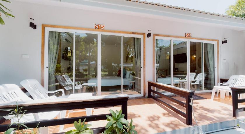 Image of Cozy Style with Garden View One 6