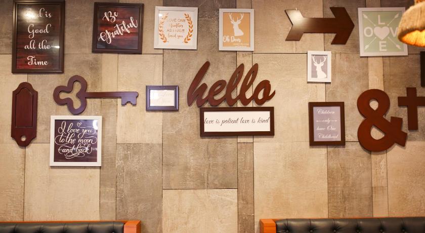 All - Fresco Hotel – Calcutta, IN