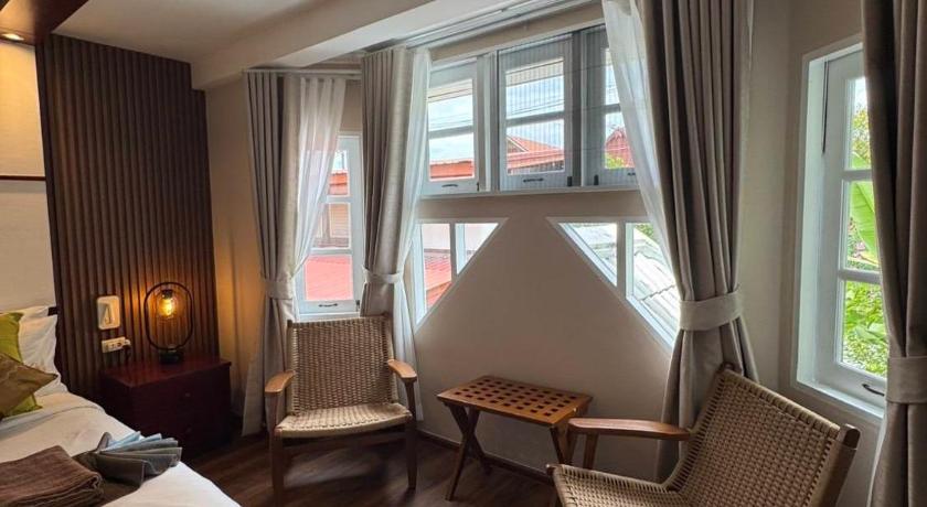 Image of Superior Double Bed 5