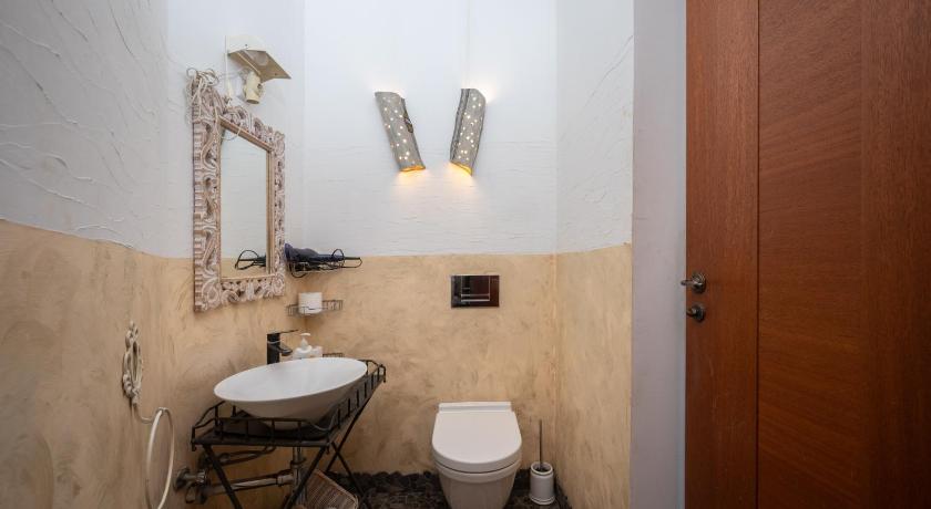 Image of King Room 2