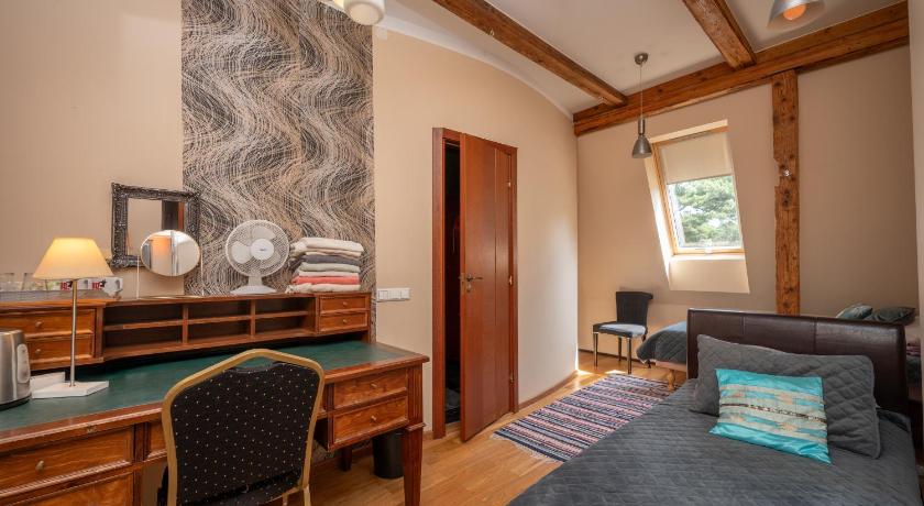 Image of Deluxe Double Room with Balcony 10