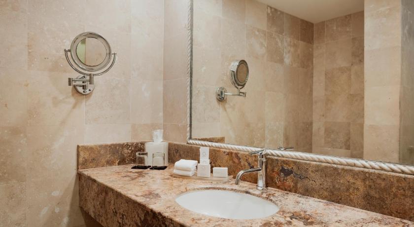 Image of Privileged Romance Room 2
