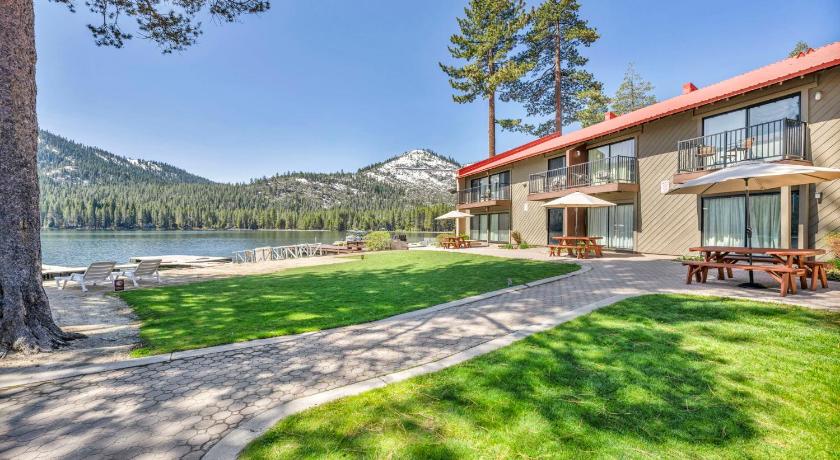 特拉基 (CA) Beautiful Studio W/Kitchenette #134 at Donner Lake Village 4星级 住宿 大堂
