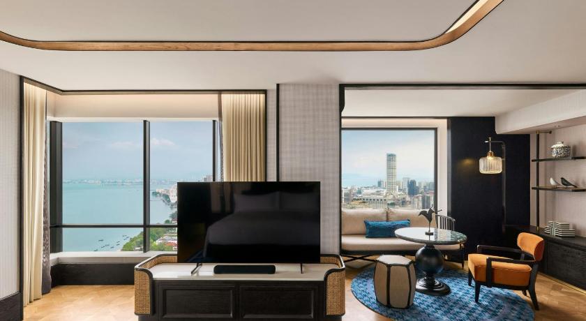 Image of Silver Two-Bedroom Presidential Suite with Skyline View 1