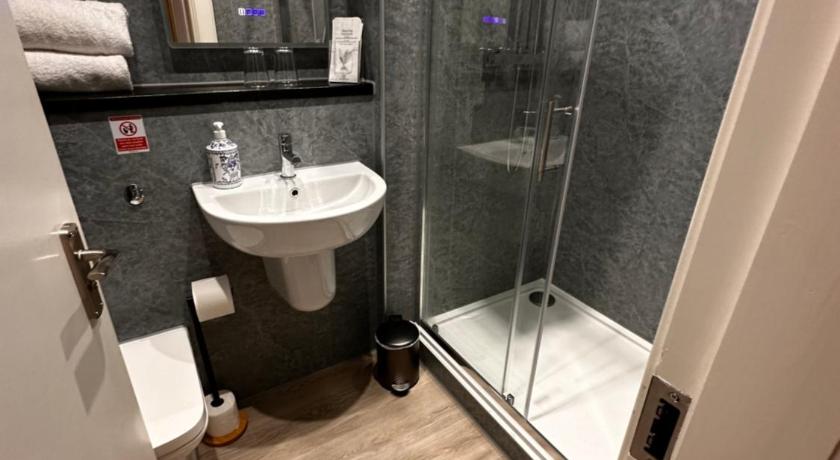 Image of En Suite Double Room 5