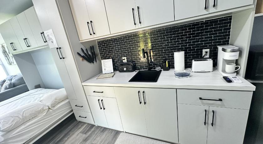사디스 (MS) Magnolia Estate Container Home 4성급 숙소 부대시설