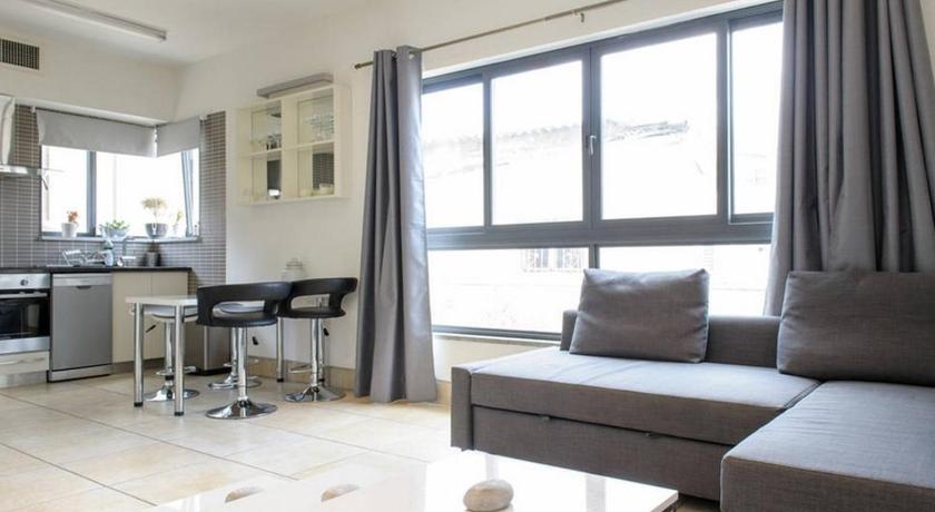 Sea Suites Apartments - image 10