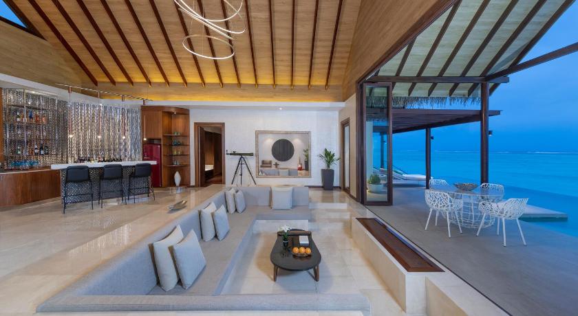 Image of 2-Bedroom Ocean Pool Pavilion 5