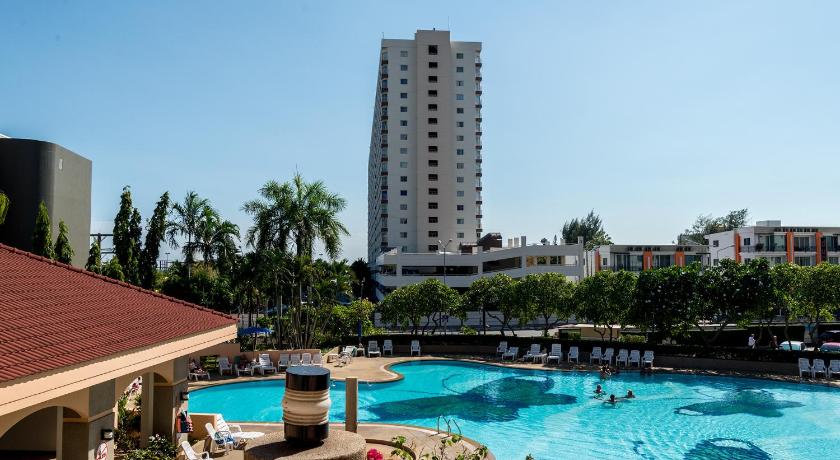 Jomtien Beach Condominium S1 by Olga photo