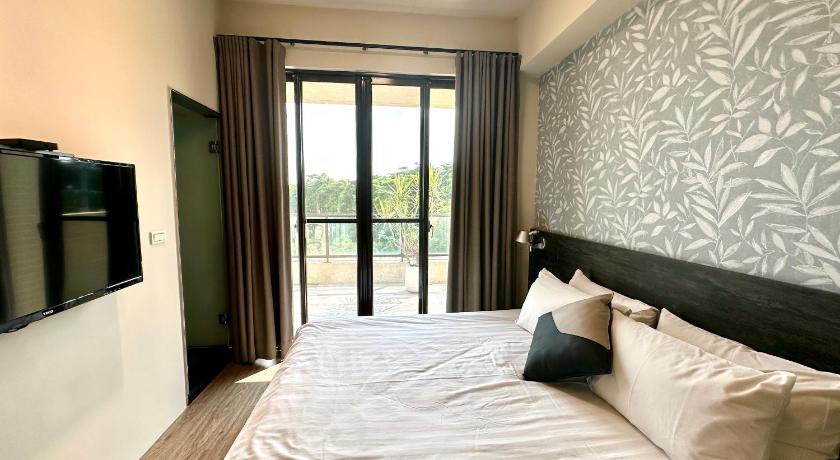Image of Standard Double Room with Balcony 9