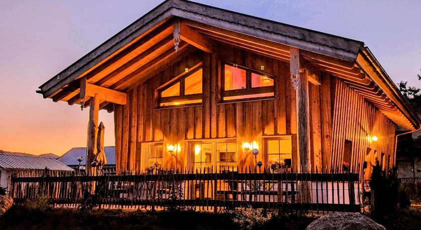 마우트 Inser Hof - Hüttenleben Bayern (Inser Hof - Huttenleben Bayern) 5성급 게스트하우스 레스토랑