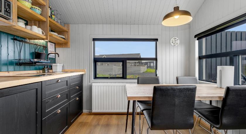 Image of Two-Bedroom Cottage with Hot Tub 1