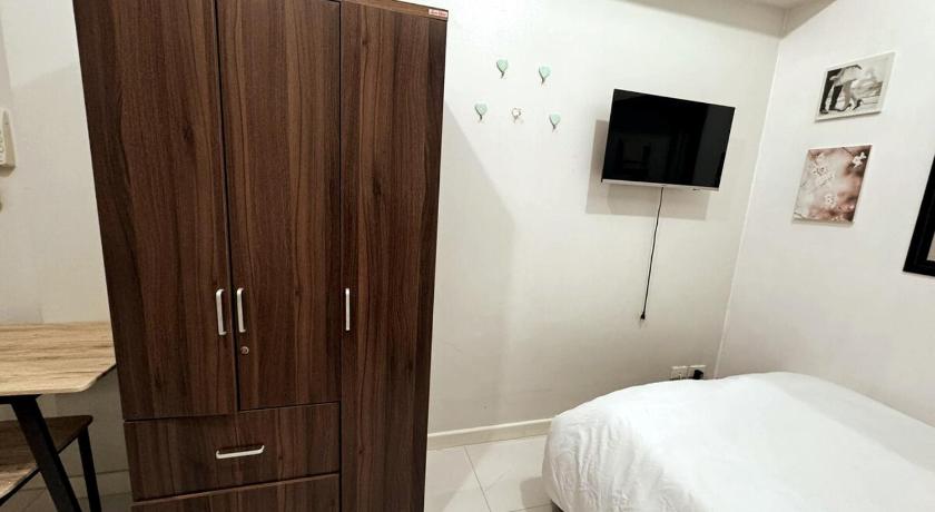Image of One-Bedroom Apartment 6