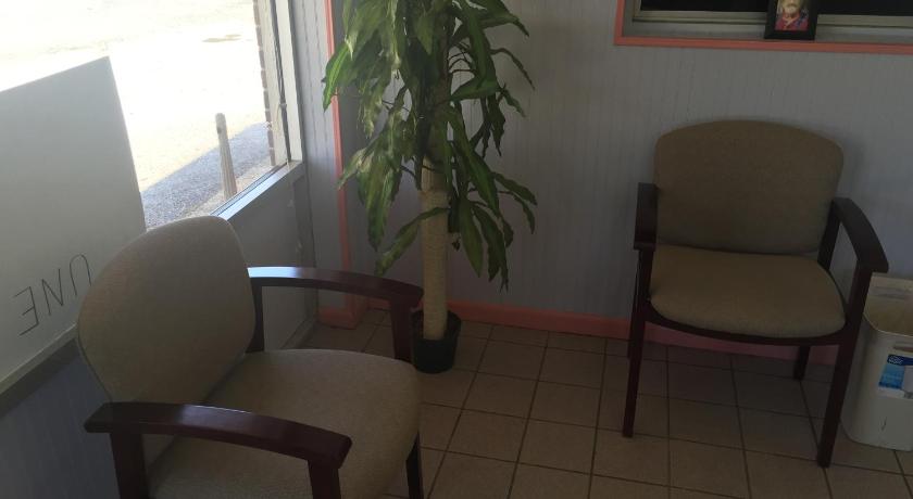Daniel Boone Motor Inn photo