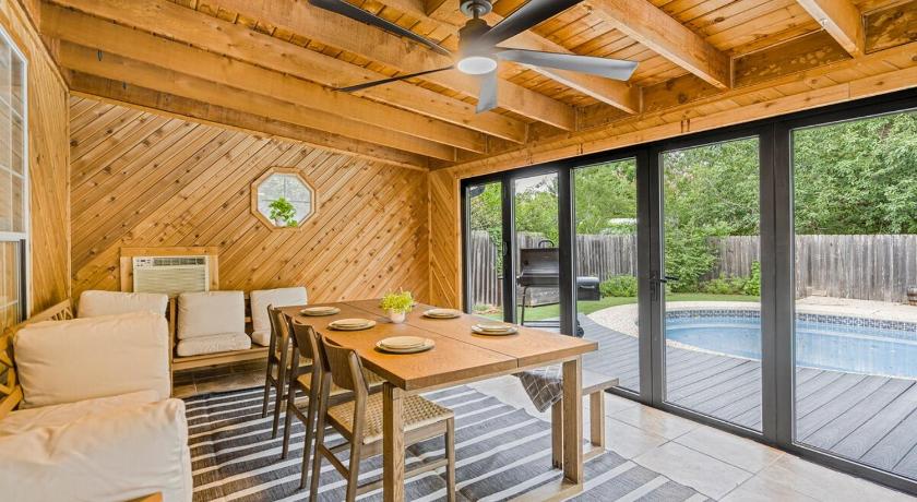 Austin Pool House - Hot tub - Close to DT- Airport -Lounge 4-Star Accommodation restaurant