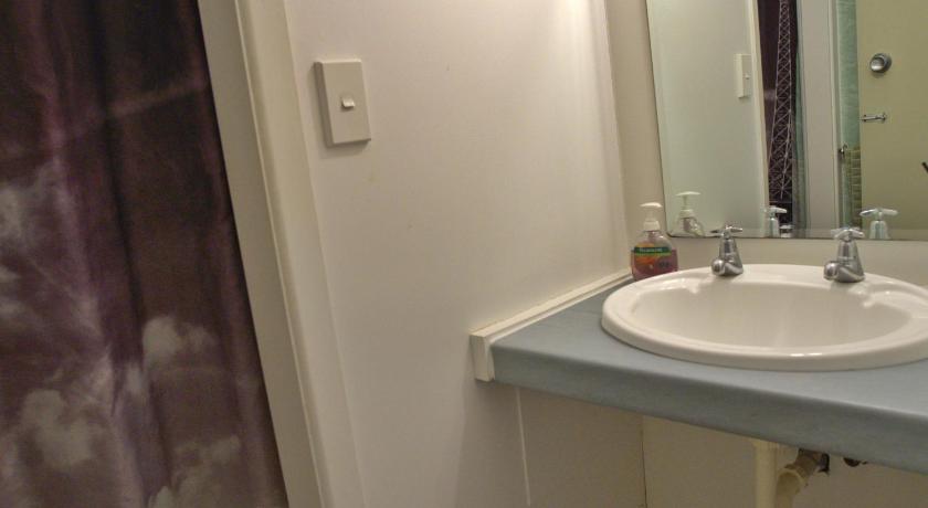 Image of Twin Room 7