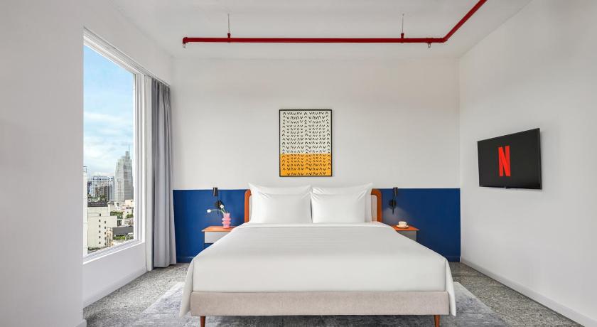 Image of Deluxe Room 9