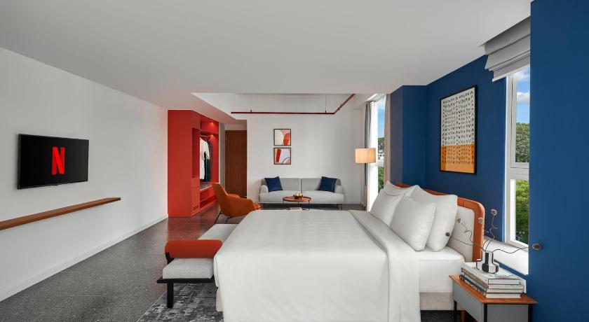 Image of Luxury Suite 0