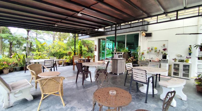 Cameron Highlands Rovers Inn Guesthouse - Age 11 and Above Only 1-Star Hotel lobby