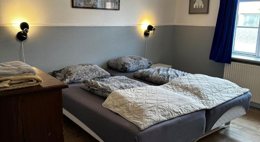 Image of Quadruple Room 9