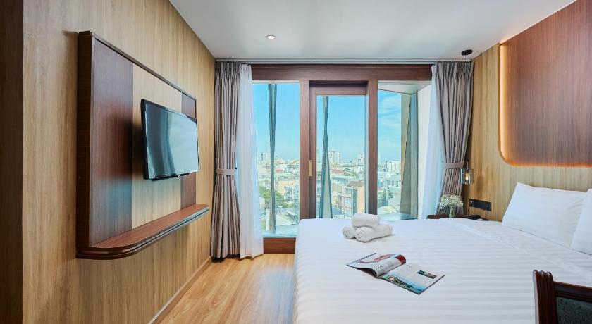 岘港 Elite Luxury Hotel 4星级 酒店 套房